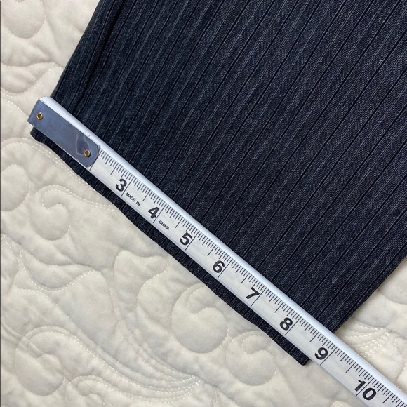 Penningtons Gray Pinstripe Dress Pants Pull On Size 14 - Picture 11 of 11